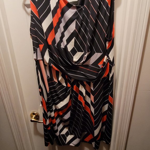 *Plus Sized* Multi-Patterned Sleeveless Dress - Picture 1 of 4